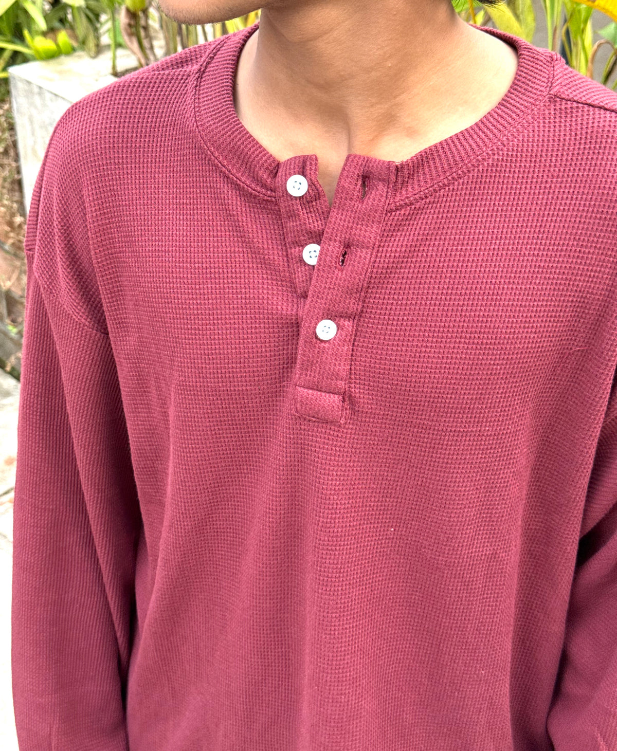 BURGUNDY WAFFLE HENLEY TEE