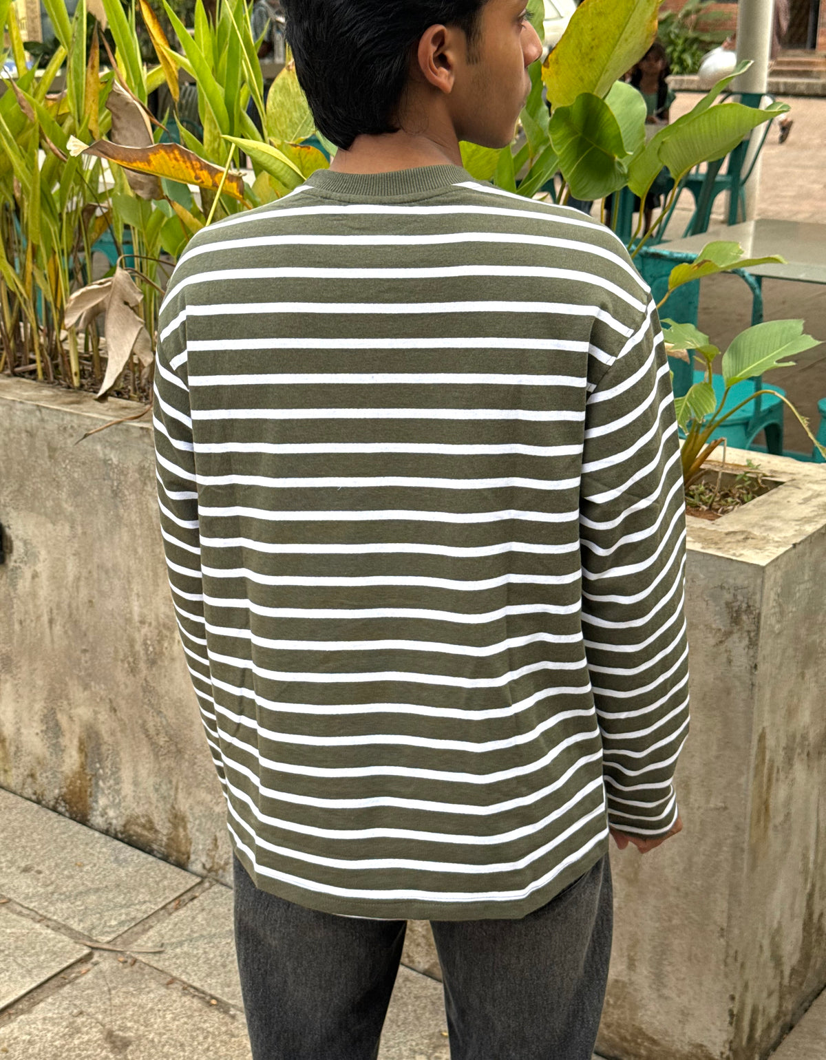 OLIVE STRIPES ESSENTIAL TEE