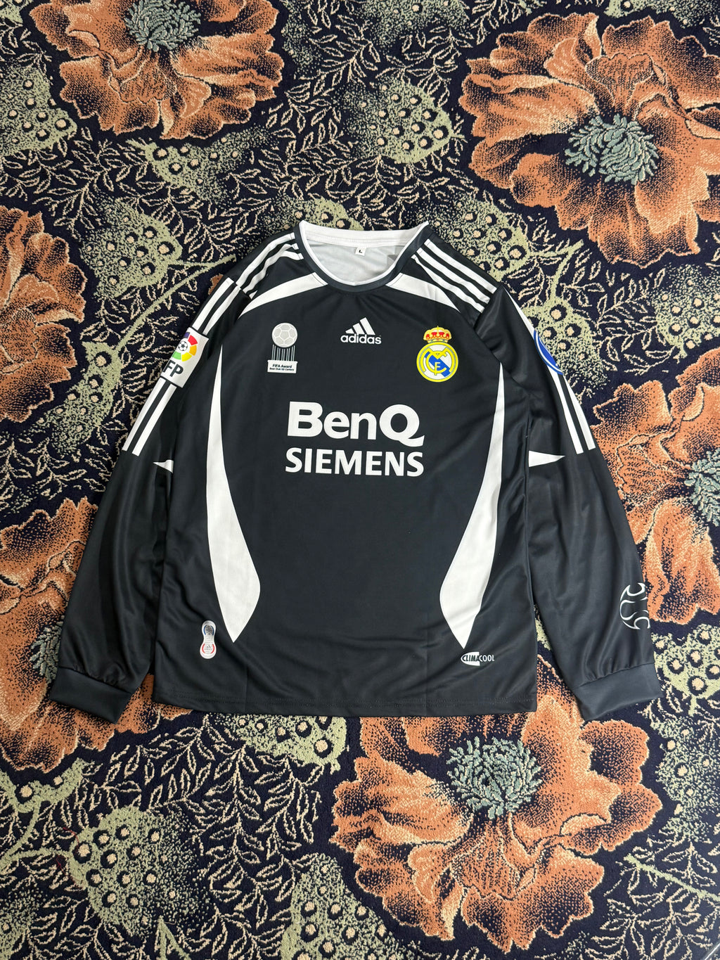 REAL MADRID 2006-07 AWAY RETRO KIT (LONG SLEEVE)