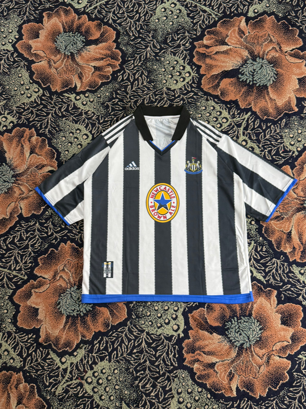 NEWCASTLE UNITED 1995-97 HOME RETRO KIT