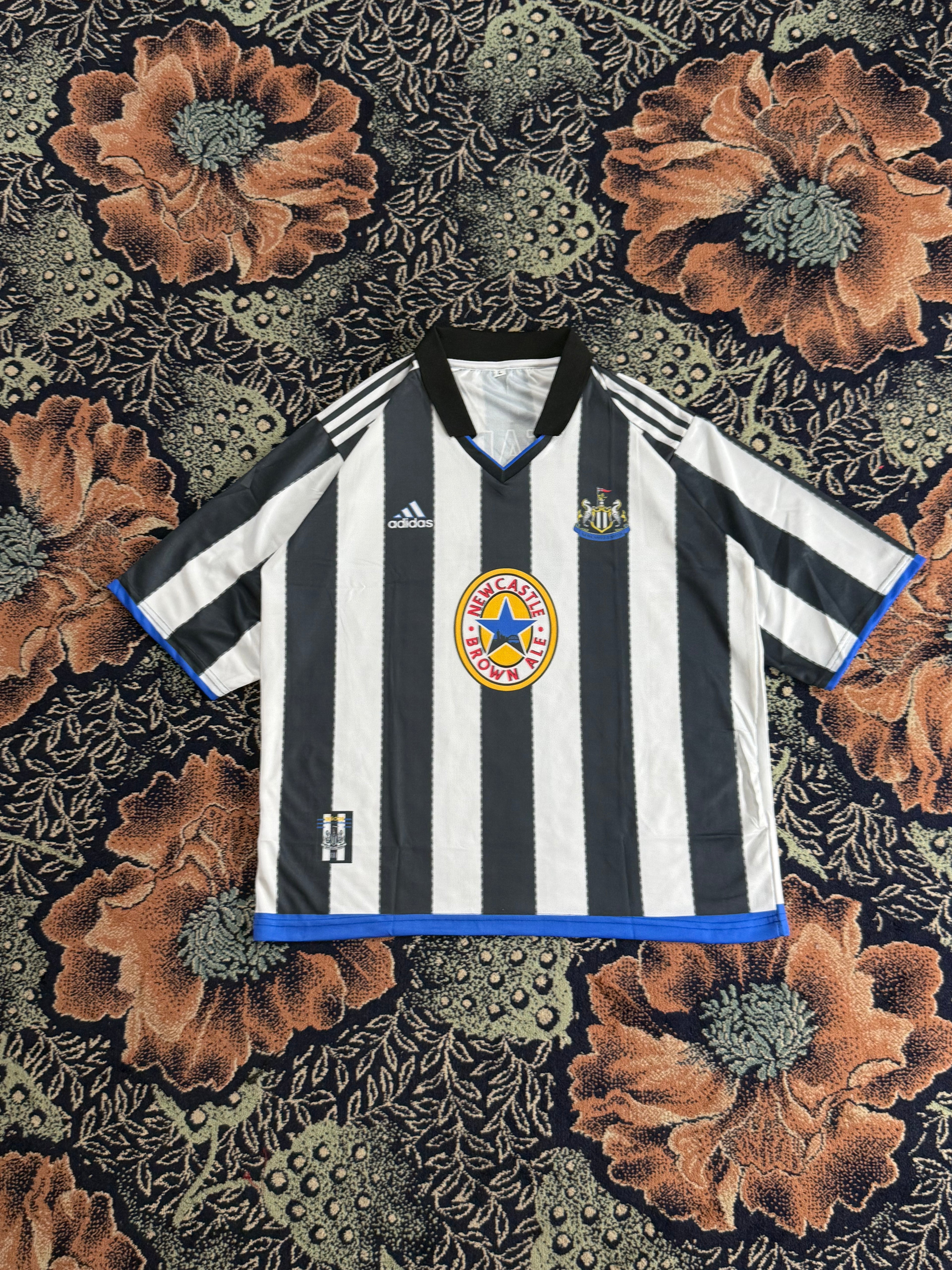 NEWCASTLE UNITED 1995-97 HOME RETRO KIT