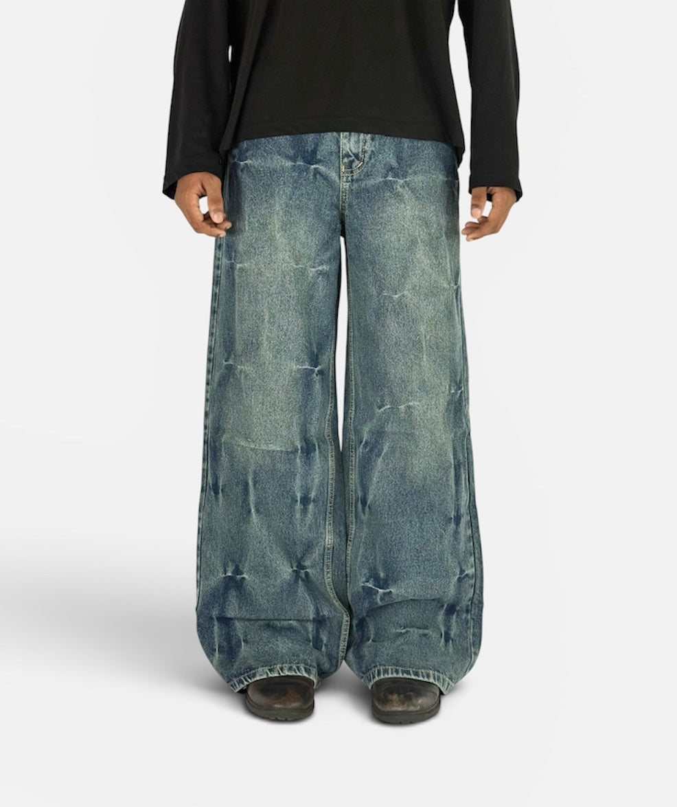 DISTRESSED WASH WIDELEG DENIM